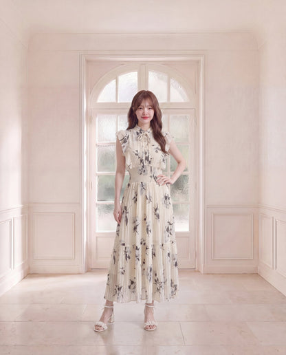 水彩花柄フリルスリーブ・プリーツロングワンピース
