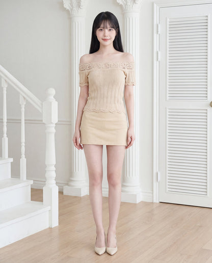 フレンチ・立体クロシェオフショルニット