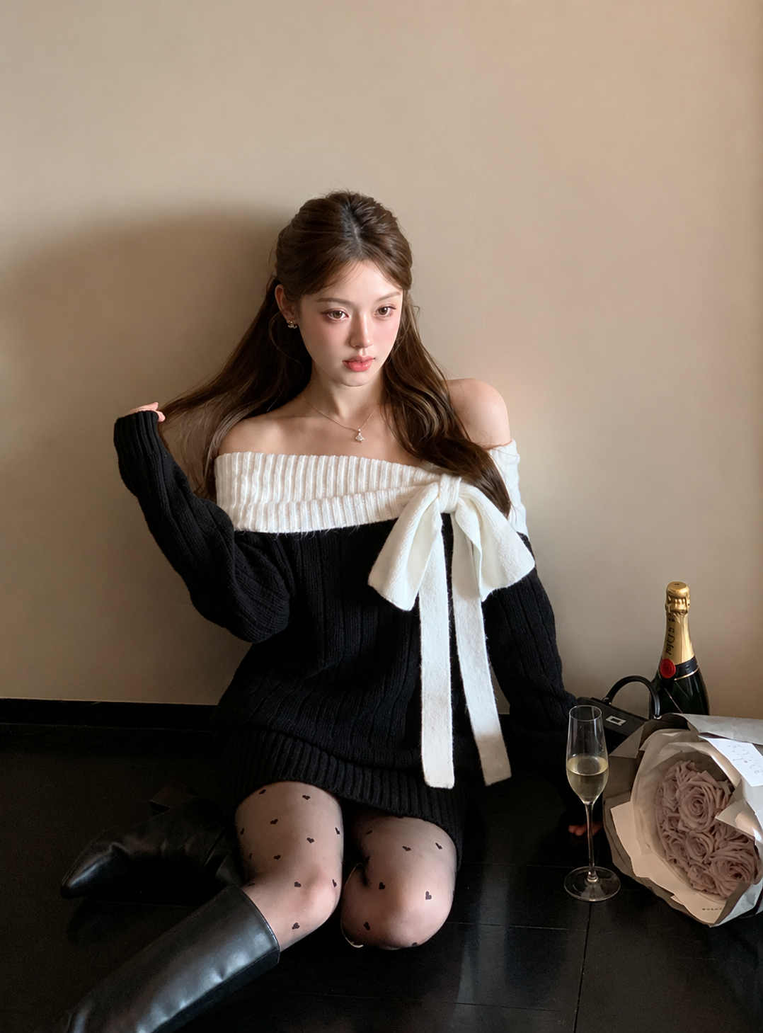 モノトーン・オフショルリボンワンピ