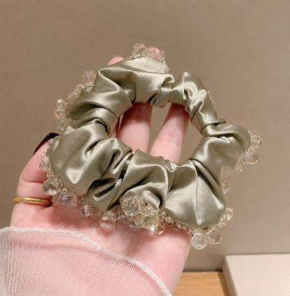 クリスタルビーズ サテン シュシュ